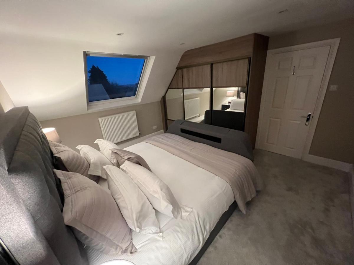 Luxurious 4 Bedroom Home In The Heart Of The Cotswolds With Hot Tub! Stow-on-the-Wold Esterno foto