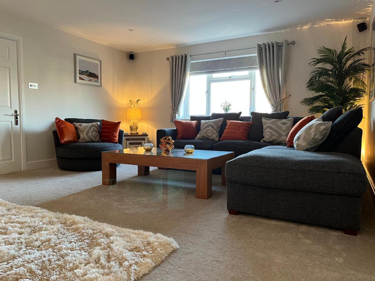 Luxurious 4 Bedroom Home In The Heart Of The Cotswolds With Hot Tub! Stow-on-the-Wold Esterno foto