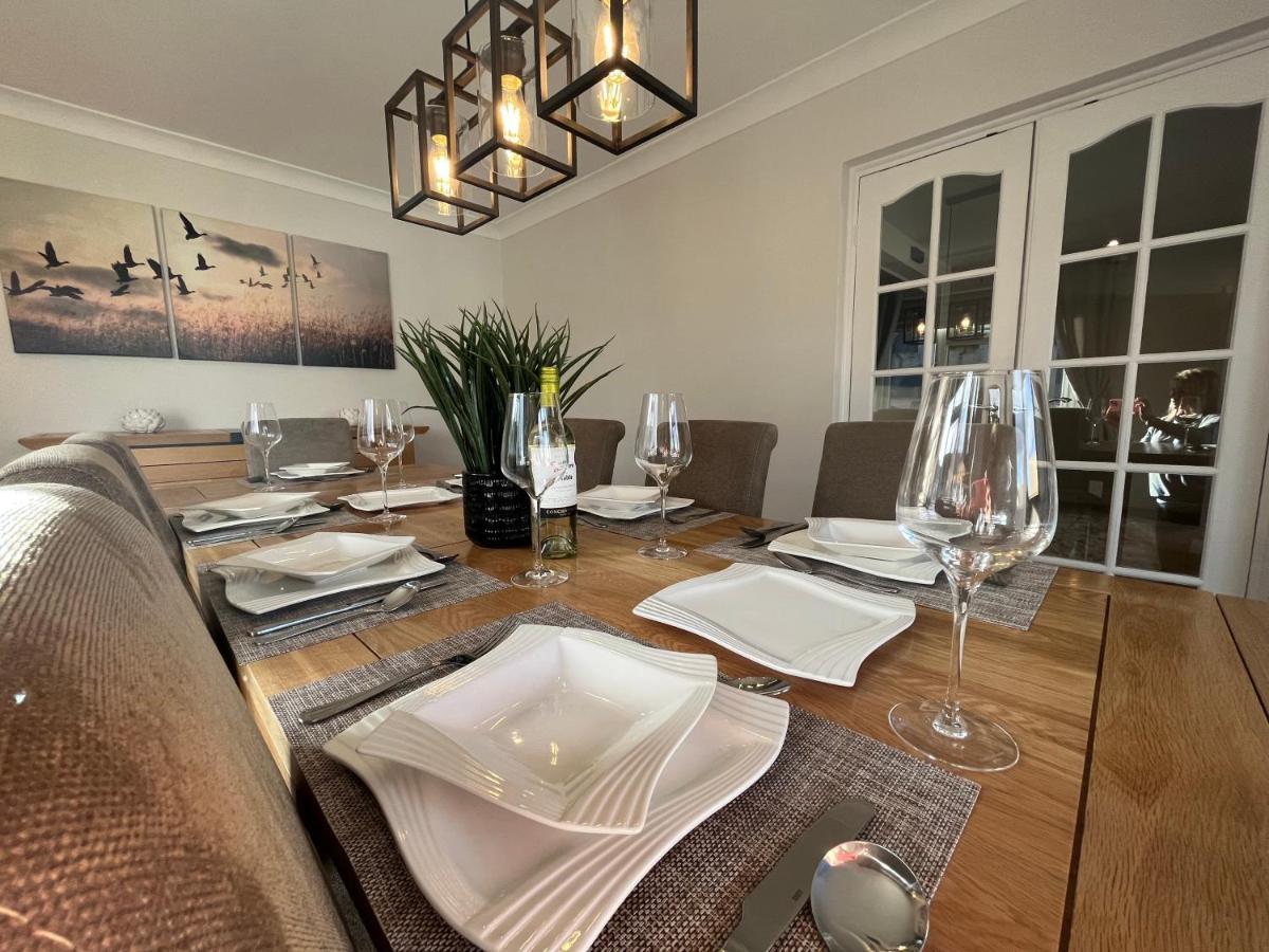 Luxurious 4 Bedroom Home In The Heart Of The Cotswolds With Hot Tub! Stow-on-the-Wold Esterno foto